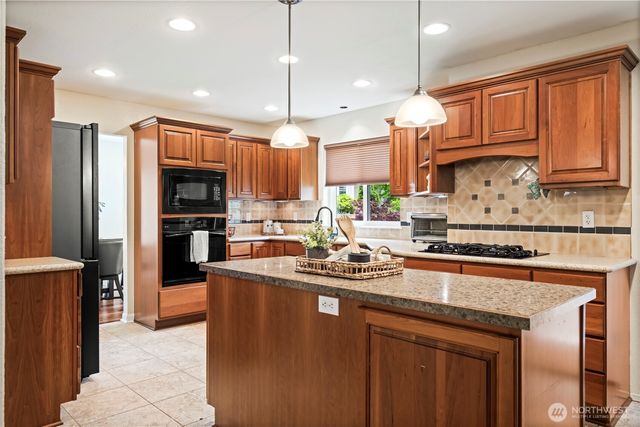 6305 SE Tyler Court, Lacey, WA 98513