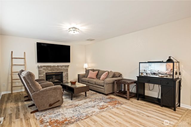 6305 SE Tyler Court, Lacey, WA 98513