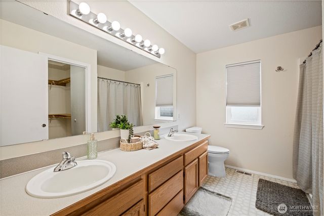 6305 SE Tyler Court, Lacey, WA 98513