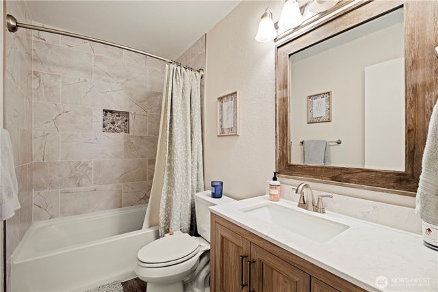 6305 SE Tyler Court, Lacey, WA 98513