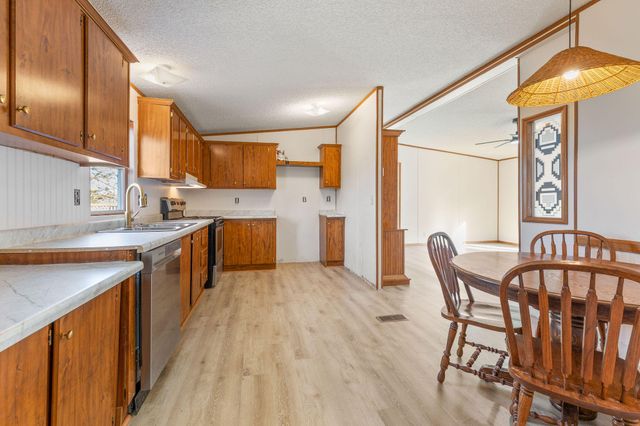 5048 Greenwood Drive, Merriam Woods, MO 65740