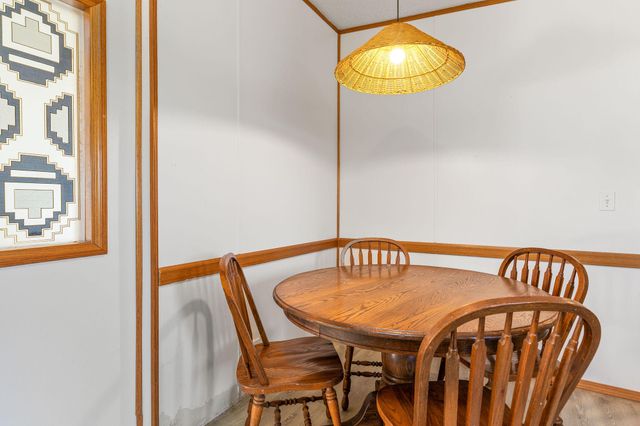 5048 Greenwood Drive, Merriam Woods, MO 65740