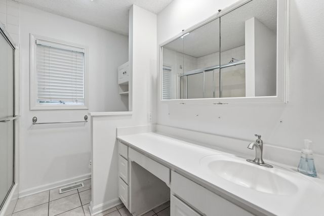 12 Huesca Lane, Hot Springs Village, AR 71909