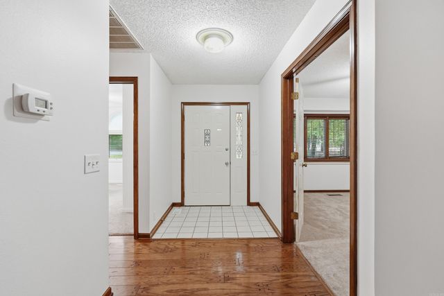 12 Huesca Lane, Hot Springs Village, AR 71909