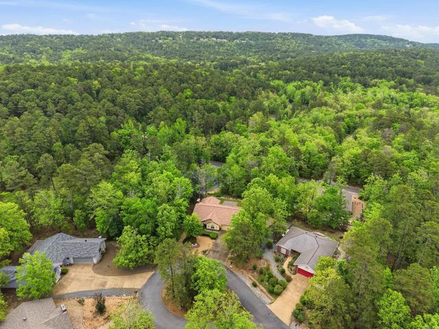 12 Huesca Lane, Hot Springs Village, AR 71909