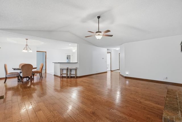 12 Huesca Lane, Hot Springs Village, AR 71909