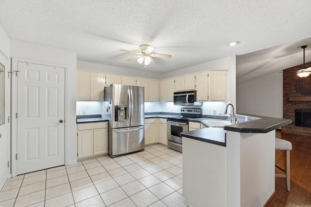 12 Huesca Lane, Hot Springs Village, AR 71909