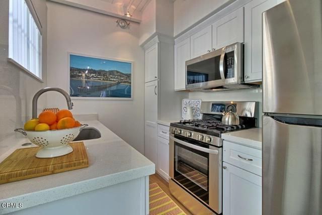 1078 S Seaward Avenue, Ventura, CA 93001