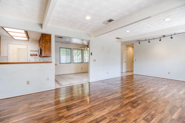 1501 Bella Terra Dr, Modesto, CA 95355