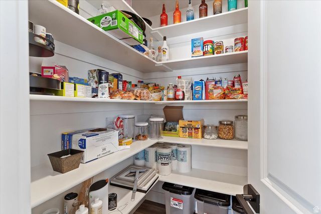 2422 3350 S, West Haven, UT 84401