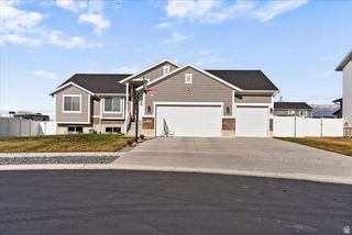 2422 3350 S, West Haven, UT 84401