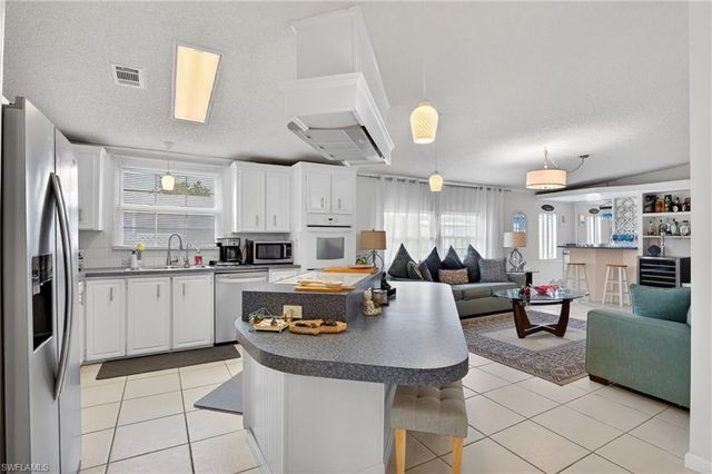 114 Audubon RD, Naples, FL 34114