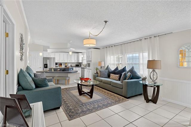 114 Audubon RD, Naples, FL 34114