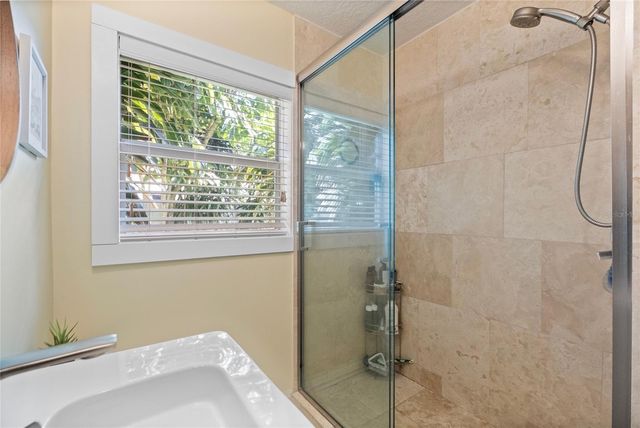 2500 PARK STREET N, St Petersburg, FL 33710