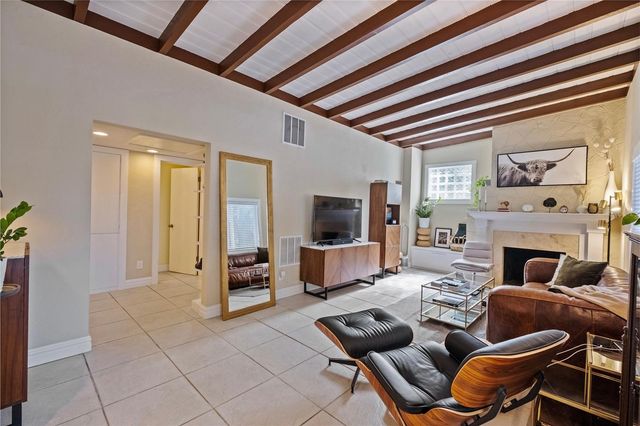 2500 PARK STREET N, St Petersburg, FL 33710