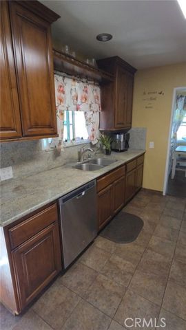 6100 Mckinley Avenue, South Gate, CA 90280