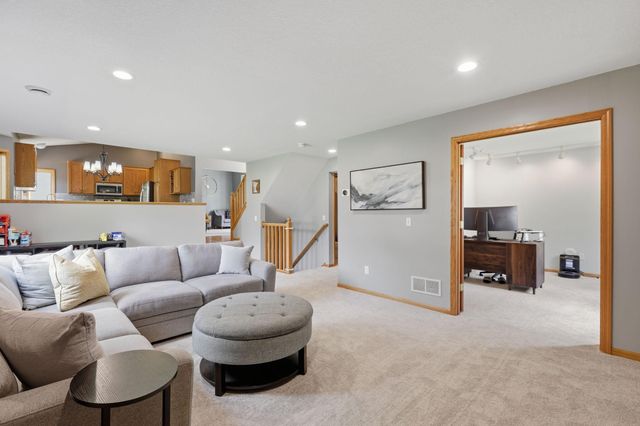 10014 Hidden Oaks Lane N, Champlin, MN 55316