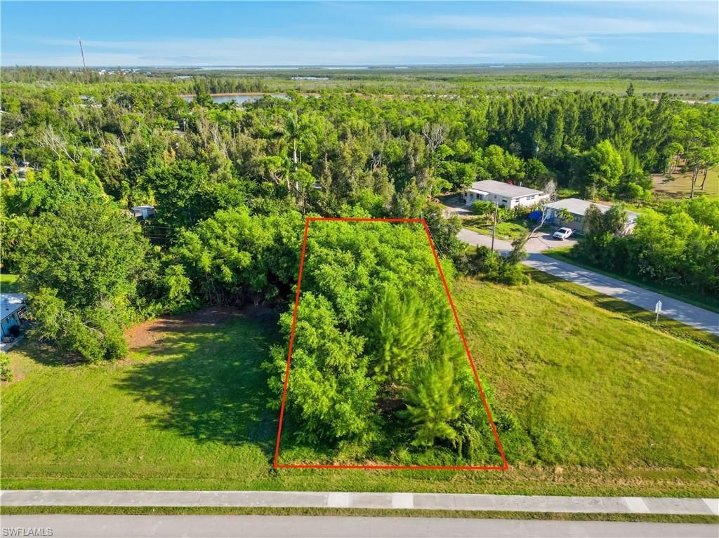 5426 Avenue E, BOKEELIA, FL 33922 — photo 2