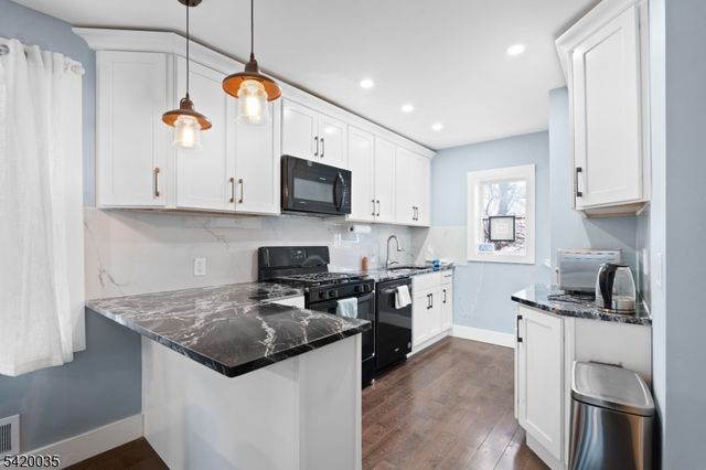 247 E 7Th Ave, Roselle Boro, NJ 07203