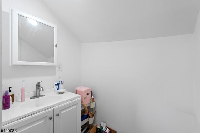 247 E 7Th Ave, Roselle Boro, NJ 07203