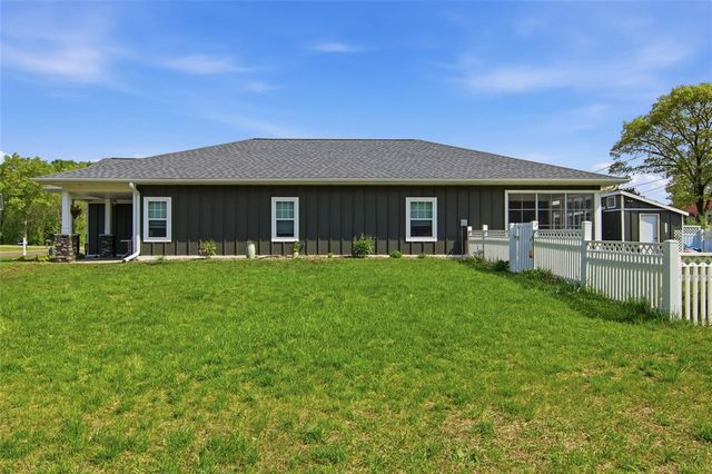 2905 Comet Court, Eau Claire, WI 54703