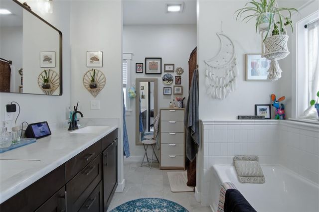 2905 Comet Court, Eau Claire, WI 54703