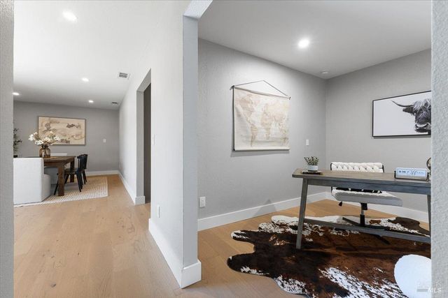 1622 Weaverly Dr, Petaluma, CA 94954