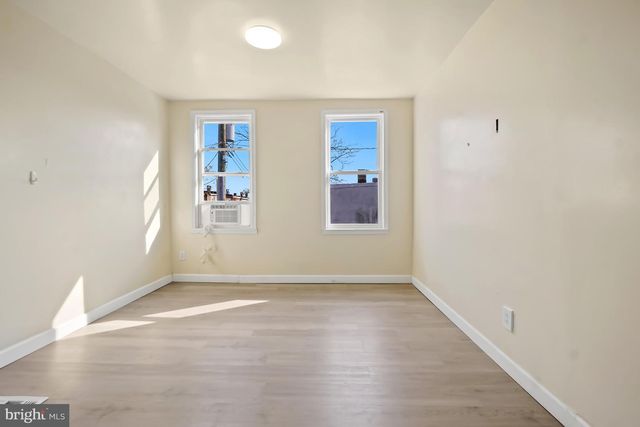 2427 E LANVALE ST, Baltimore, MD 21213