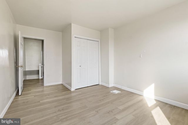 2427 E LANVALE ST, Baltimore, MD 21213