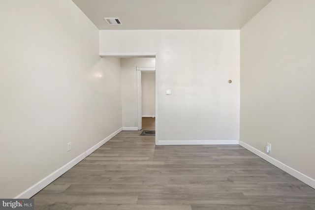 2427 E LANVALE ST, Baltimore, MD 21213