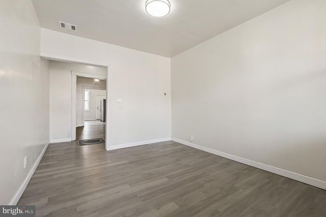 2427 E LANVALE ST, Baltimore, MD 21213