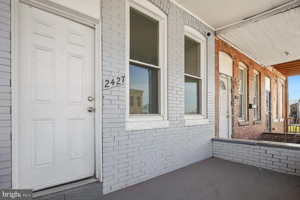 2427 E LANVALE ST, Baltimore, MD 21213