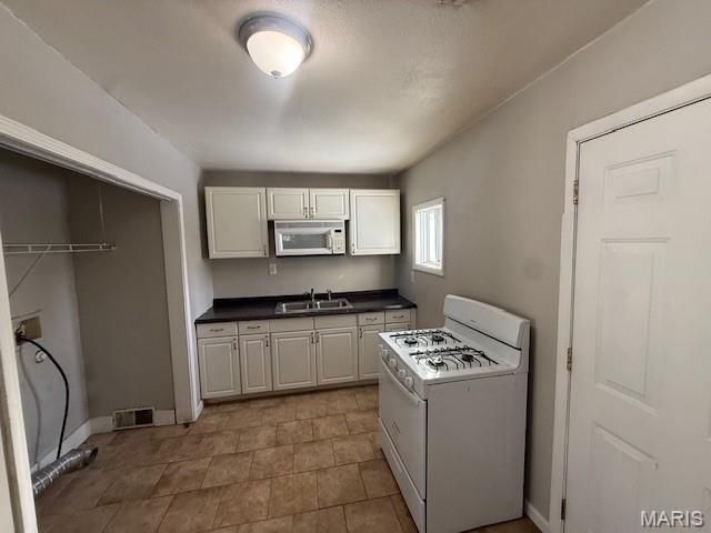 14 Lillian Drive, Belleville, IL 62226