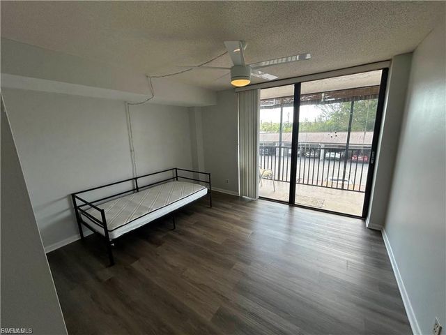 3490 N Key DR 205, North Fort Myers, FL 33903