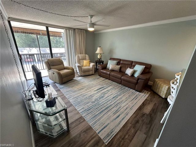 3490 N Key DR 205, North Fort Myers, FL 33903