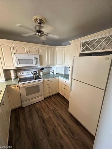 3490 N Key DR 205, North Fort Myers, FL 33903