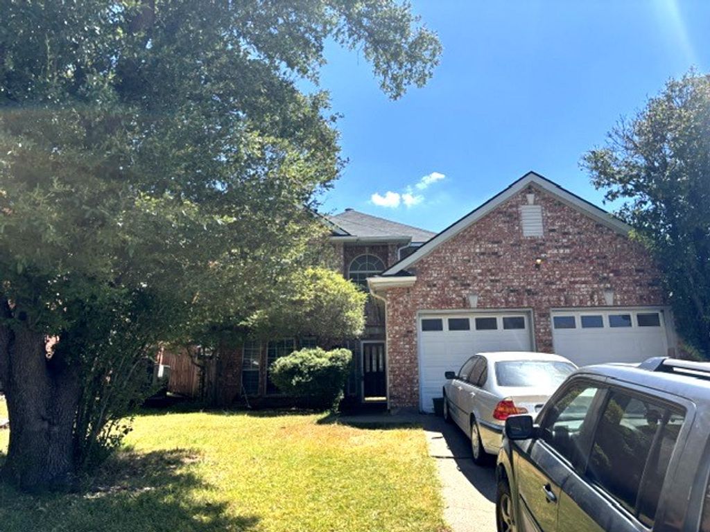 1115 Avatar Drive, Grand Prairie, TX 75052 — exterior