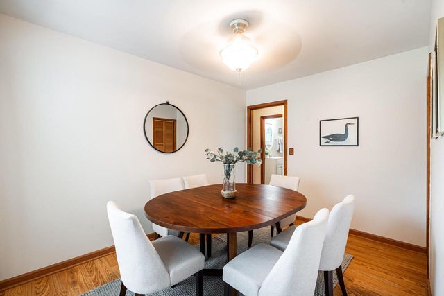 5833 W Calumet ROAD, Milwaukee, WI 53223