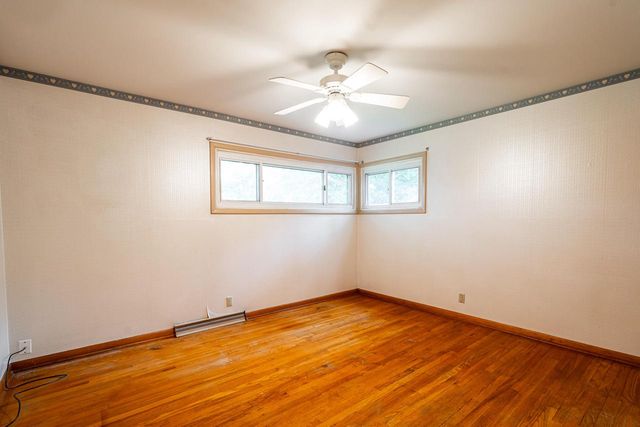 5833 W Calumet ROAD, Milwaukee, WI 53223