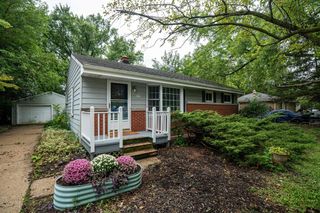 5833 W Calumet ROAD, Milwaukee, WI 53223