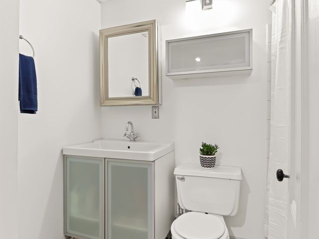 100 Broadway 5, Chelsea, MA 02150