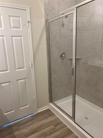 427 Tree nut LOOP, Buda, TX 78610