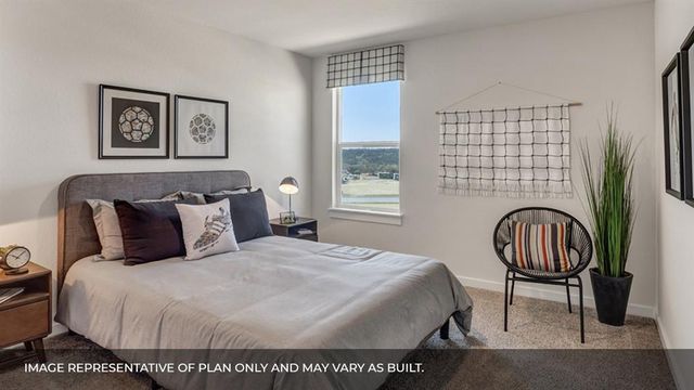 427 Tree nut LOOP, Buda, TX 78610