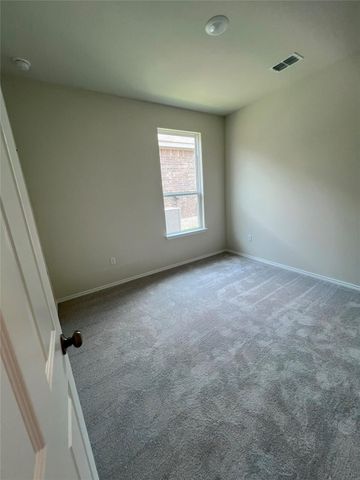 427 Tree nut LOOP, Buda, TX 78610