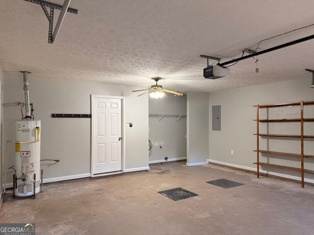 20 Golden Court, Sharpsburg, GA 30277