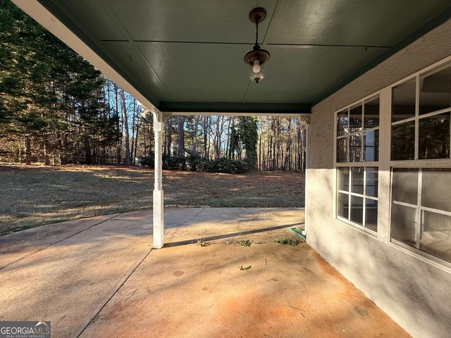 20 Golden Court, Sharpsburg, GA 30277