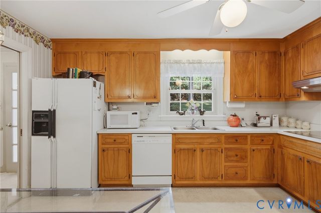 9408 Donora Dr, Henrico, VA 23229