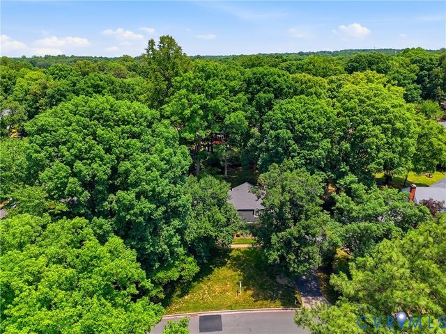 9408 Donora Dr, Henrico, VA 23229