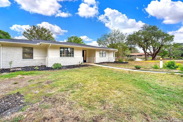 200 Jeanette Dr, San Antonio, TX 78216