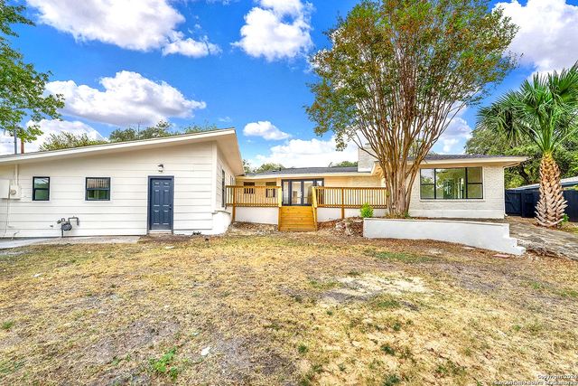 200 Jeanette Dr, San Antonio, TX 78216